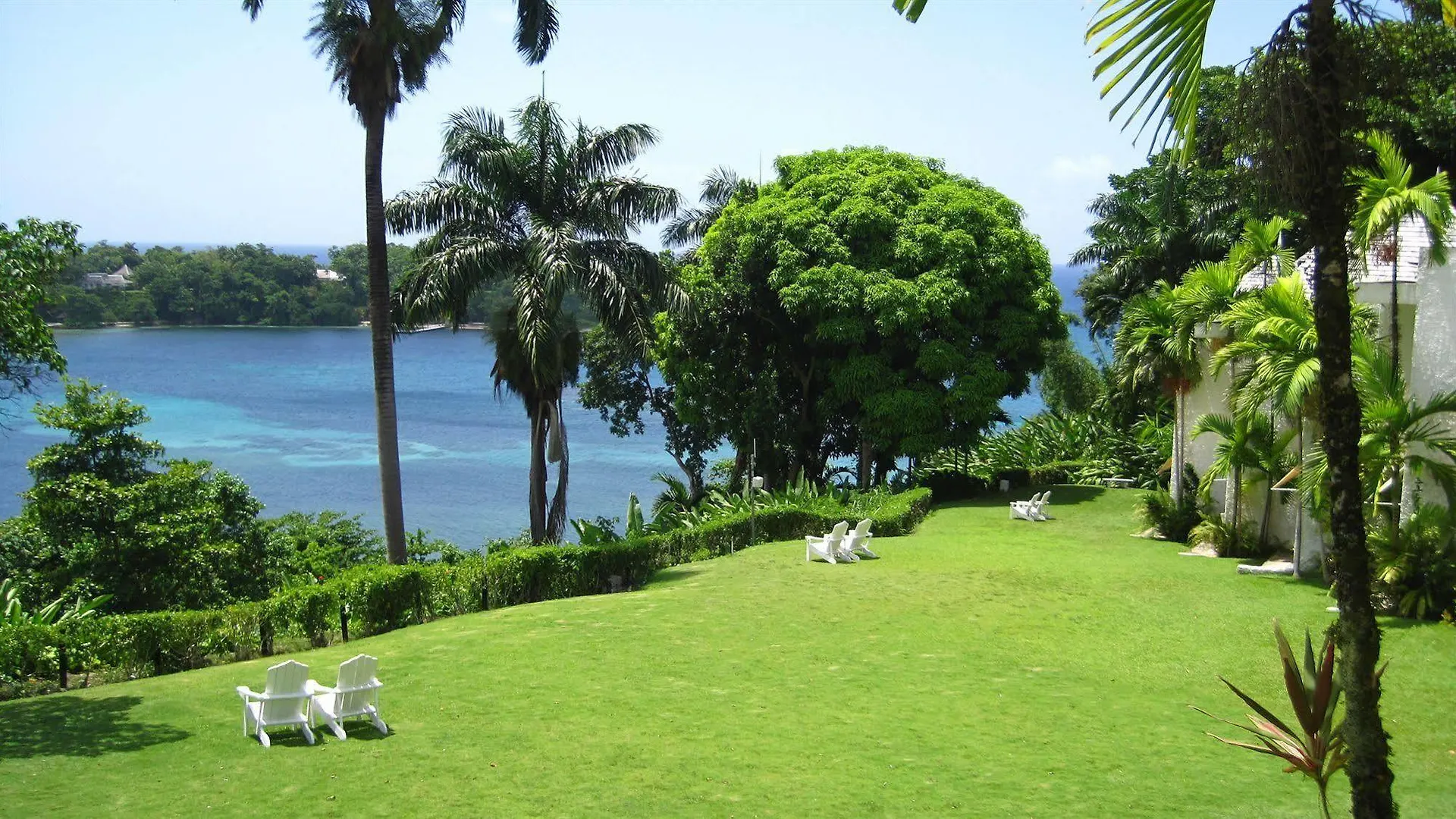 Resort Goblin Hill Villas At San San Drapers